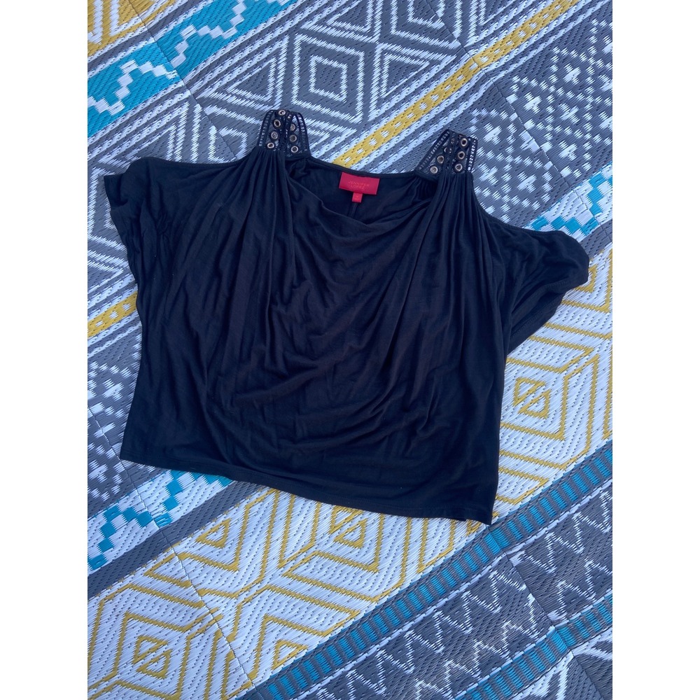 Jennifer Lopez Black Cold Shoulder Draped Cowl Neck Crochet Grommet Top Womens M